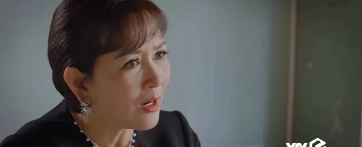 Thương ngày nắng về - Tập 14: Bà Nhung giao nộp bằng chứng lật đổ bố Duy cho Trang - Ảnh 1. Thương ngày nắng về - Tập 14: Bà Nhung giao nộp bằng chứng lật đổ bố Duy cho Trang - Ảnh 1.