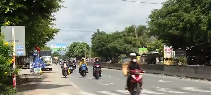 Hết nghỉ lễ, người dân miền Tây đổ về TP Hồ Chí Minh và các tỉnh miền Đông - Ảnh 1. Hết nghỉ lễ, người dân miền Tây đổ về TP Hồ Chí Minh và các tỉnh miền Đông - Ảnh 1.