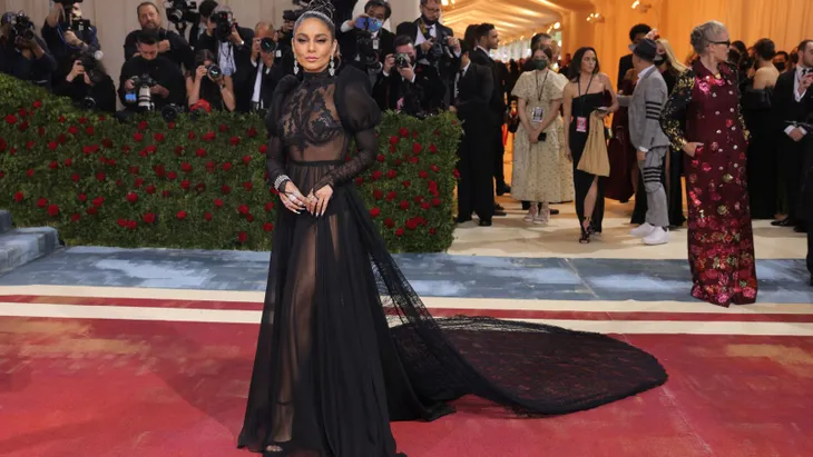 Met Gala 2022 quy tụ hàng loạt người nổi tiếng - Ảnh 4. Met Gala 2022 quy tụ hàng loạt người nổi tiếng - Ảnh 4.