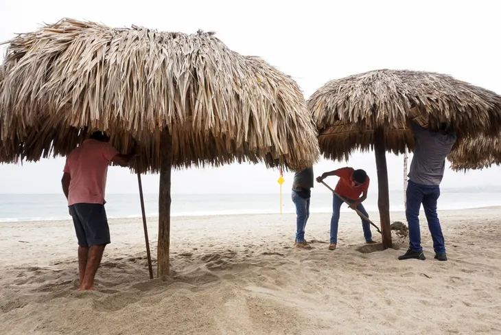 Bão Agatha tiến đến miền Nam Mexico, dự kiến gây ra lũ quét và lở đất đe dọa tính mạng - Ảnh 5. Bão Agatha tiến đến miền Nam Mexico, dự kiến gây ra lũ quét và lở đất đe dọa tính mạng - Ảnh 5.
