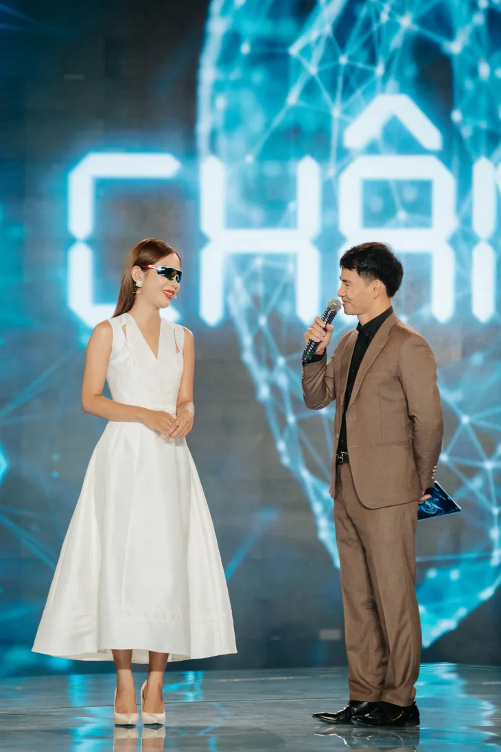 Cát Phượng chua xót thốt lên: Già rồi nên không tìm thấy chân ái nữa - Ảnh 2. Cát Phượng chua xót thốt lên: Già rồi nên không tìm thấy chân ái nữa - Ảnh 2.