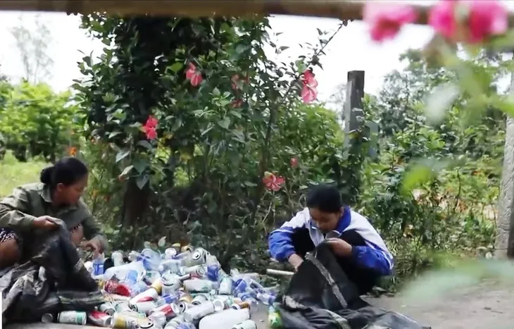 Cặp lá yêu thương: Nghị lực của cô học trò nghèo - Ảnh 1. Cặp lá yêu thương: Nghị lực của cô học trò nghèo - Ảnh 1.