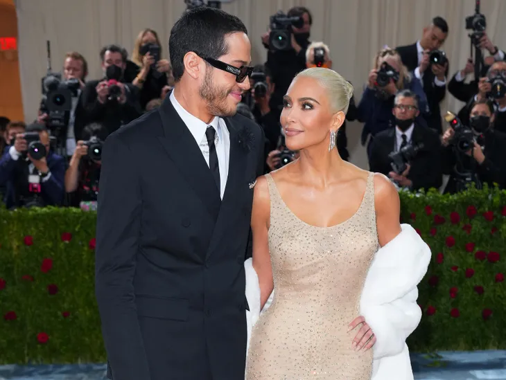 Bị Kanye West mạt sát, tình trẻ của Kim Kardashian phải trị liệu tâm lý - Ảnh 1. Bị Kanye West mạt sát, tình trẻ của Kim Kardashian phải trị liệu tâm lý - Ảnh 1.