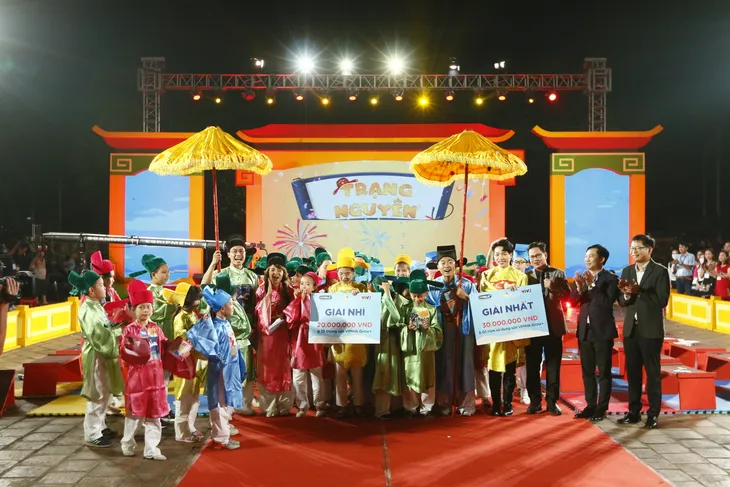 Những hình ảnh ấn tượng trong chung kết Trạng nguyên nhí mùa 1 - Ảnh 13. Những hình ảnh ấn tượng trong chung kết Trạng nguyên nhí mùa 1 - Ảnh 13.