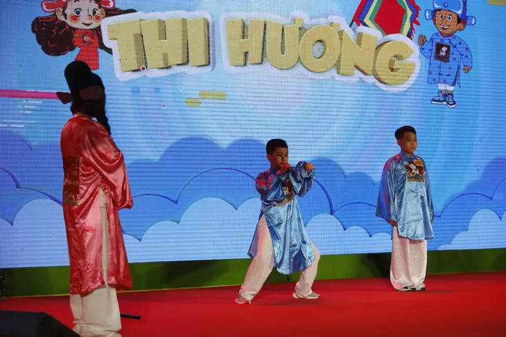 Những hình ảnh ấn tượng trong chung kết Trạng nguyên nhí mùa 1 - Ảnh 19. Những hình ảnh ấn tượng trong chung kết Trạng nguyên nhí mùa 1 - Ảnh 19.