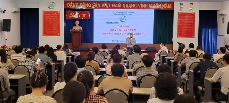 TP Hồ Chí Minh: Gần 4500 ca nhiễm sốt xuất huyết, Sở Y tế chỉ đạo bệnh viện triển khai tập huấn - Ảnh 1. TP Hồ Chí Minh: Gần 4500 ca nhiễm sốt xuất huyết, Sở Y tế chỉ đạo bệnh viện triển khai tập huấn - Ảnh 1.