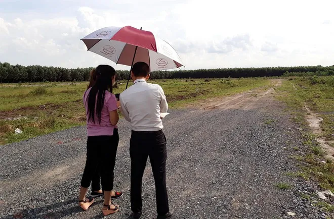 Tính theo giá thị trường, gỡ nút thắt thu thuế chuyển nhượng bất động sản? - Ảnh 3. Tính theo giá thị trường, gỡ nút thắt thu thuế chuyển nhượng bất động sản? - Ảnh 3.