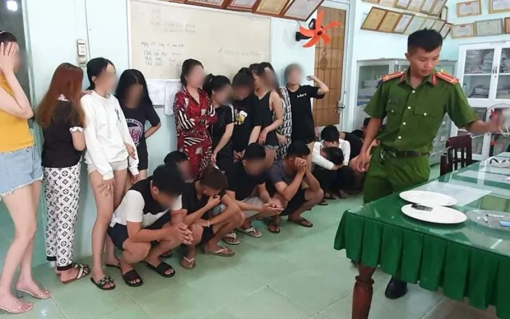 Báo động tình trạng nghiện ma túy ở trẻ thành niên - Ảnh 1. Báo động tình trạng nghiện ma túy ở trẻ thành niên - Ảnh 1.