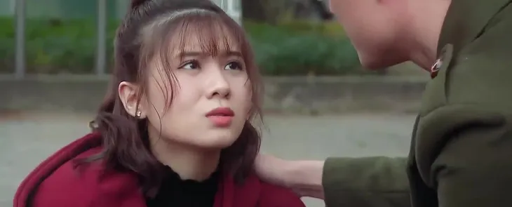 Chồng cũ, vợ cũ, người yêu cũ - Tập 3: Con riêng của Việt (Việt Anh) bị cướp giữa đường - Ảnh 3.