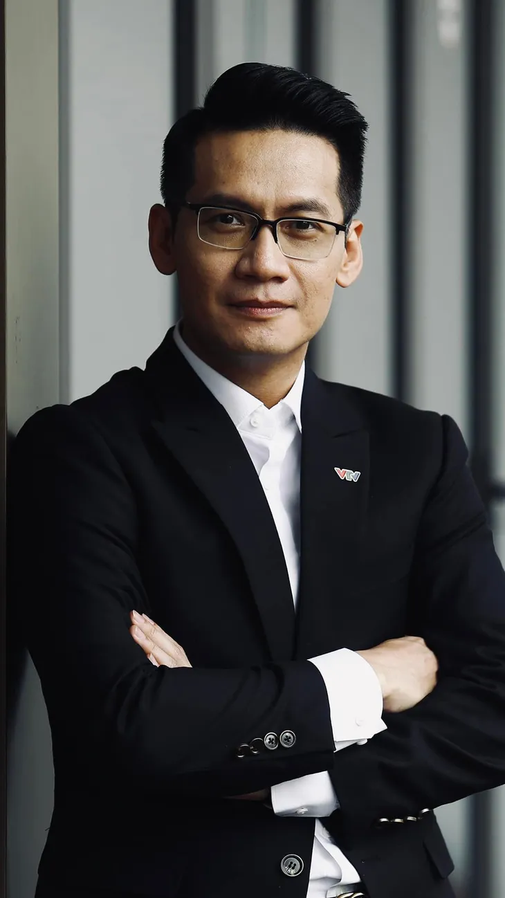 Loạt ảnh siêu lịch lãm của BTV Tuấn Dương - Ảnh 5. Loạt ảnh siêu lịch lãm của BTV Tuấn Dương - Ảnh 5.