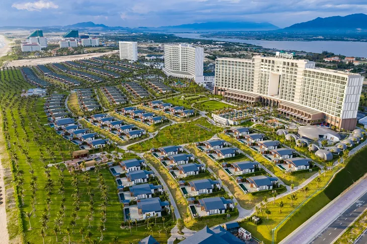 239 dự án bất động sản du lịch ở 15 tỉnh, thành bị “mắc kẹt” - Ảnh 2. 239 dự án bất động sản du lịch ở 15 tỉnh, thành bị “mắc kẹt” - Ảnh 2.