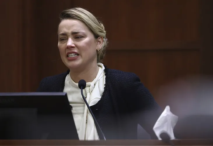 Amber Heard bị chế nhạo trên Tiktok, hashtag amberturd được xem hơn 1,2 tỷ lần - Ảnh 1. Amber Heard bị chế nhạo trên Tiktok, hashtag amberturd được xem hơn 1,2 tỷ lần - Ảnh 1.