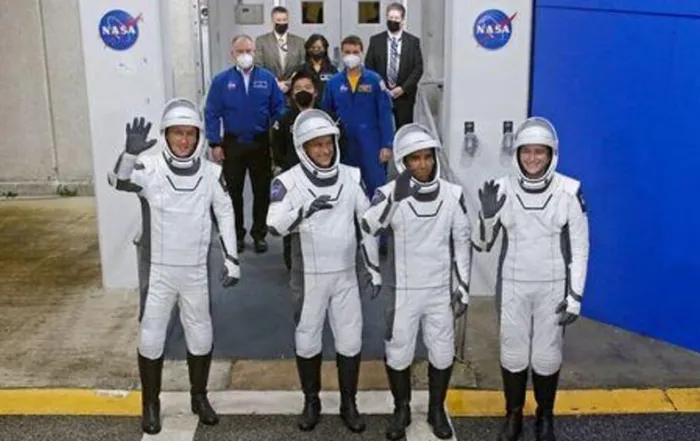 Nhóm phi hành gia NASA rời ISS trở về Trái đất - Ảnh 1. Nhóm phi hành gia NASA rời ISS trở về Trái đất - Ảnh 1.