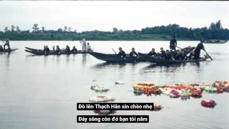 “Mùi cỏ cháy” - bộ phim hay nhất về đề tài chiến tranh Việt Nam - Ảnh 9. “Mùi cỏ cháy” - bộ phim hay nhất về đề tài chiến tranh Việt Nam - Ảnh 9.