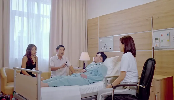 Bão ngầm - Tập 53: Hạ Lam lột xác sống xa hoa khi chính thức yêu em ông trùm - Ảnh 13. Bão ngầm - Tập 53: Hạ Lam lột xác sống xa hoa khi chính thức yêu em ông trùm - Ảnh 13.