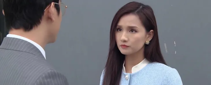 Chồng cũ, vợ cũ, người yêu cũ - Tập 4: Gia đình Việt xáo trộn vì sự xuất hiện của mẹ Giang - Ảnh 1. Chồng cũ, vợ cũ, người yêu cũ - Tập 4: Gia đình Việt xáo trộn vì sự xuất hiện của mẹ Giang - Ảnh 1.