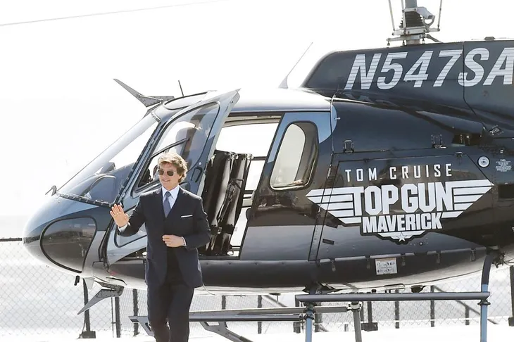 Cách Tom Cruise kiểm soát bản thân và sự nghiệp - Xuất hiện luôn đi kèm điều kiện - Ảnh 12. Cách Tom Cruise kiểm soát bản thân và sự nghiệp - Xuất hiện luôn đi kèm điều kiện - Ảnh 12.
