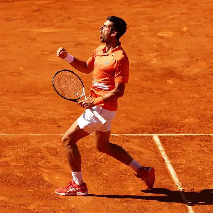 Madrid mở rộng | Carlos Alcaraz ngược dòng ngoạn mục trước Novak Djokovic - Ảnh 1. Madrid mở rộng | Carlos Alcaraz ngược dòng ngoạn mục trước Novak Djokovic - Ảnh 1.