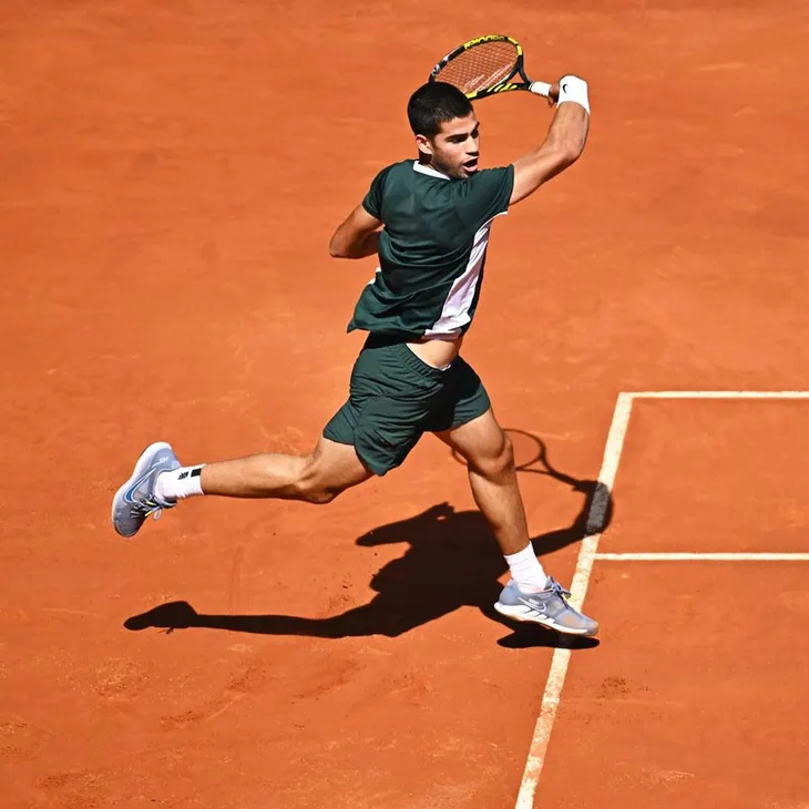 Madrid mở rộng | Carlos Alcaraz ngược dòng ngoạn mục trước Novak Djokovic - Ảnh 2. Madrid mở rộng | Carlos Alcaraz ngược dòng ngoạn mục trước Novak Djokovic - Ảnh 2.