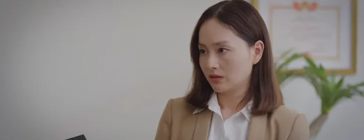Thương ngày nắng về 2 - Tập 26: Khánh bị sếp mới gạ gẫm - Ảnh 1. Thương ngày nắng về 2 - Tập 26: Khánh bị sếp mới gạ gẫm - Ảnh 1.