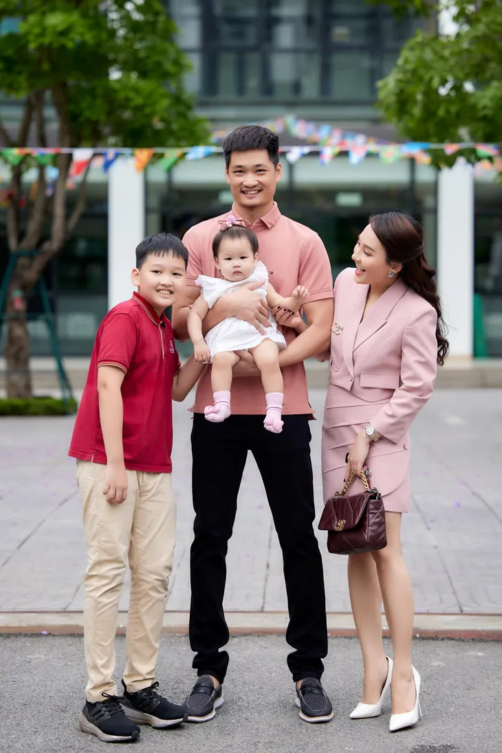 Diễn viên Việt nô nức khoe ảnh con nhân ngày Quốc tế thiếu nhi 1/6 - Ảnh 4. Diễn viên Việt nô nức khoe ảnh con nhân ngày Quốc tế thiếu nhi 1/6 - Ảnh 4.
