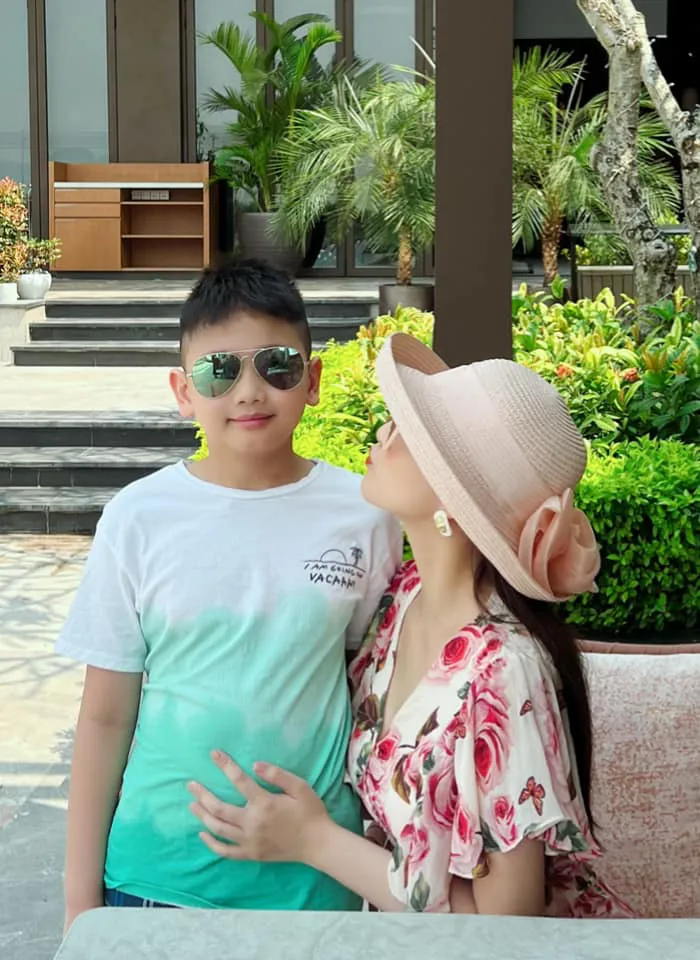 Diễn viên Việt nô nức khoe ảnh con nhân ngày Quốc tế thiếu nhi 1/6 - Ảnh 9. Diễn viên Việt nô nức khoe ảnh con nhân ngày Quốc tế thiếu nhi 1/6 - Ảnh 9.