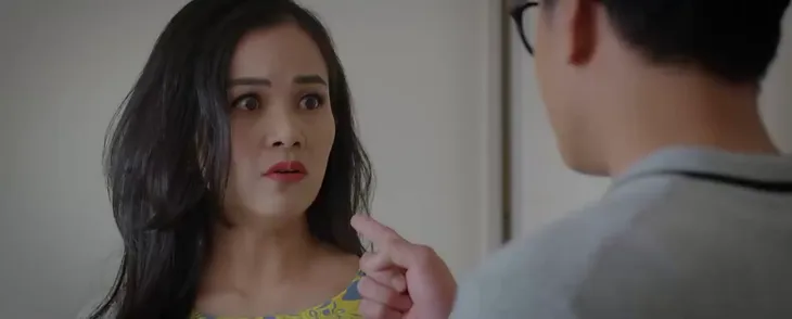 Thương ngày nắng về 2 - Tập 27: Đức chỉ thẳng mặt vạch tội chị gái - Ảnh 3. Thương ngày nắng về 2 - Tập 27: Đức chỉ thẳng mặt vạch tội chị gái - Ảnh 3.