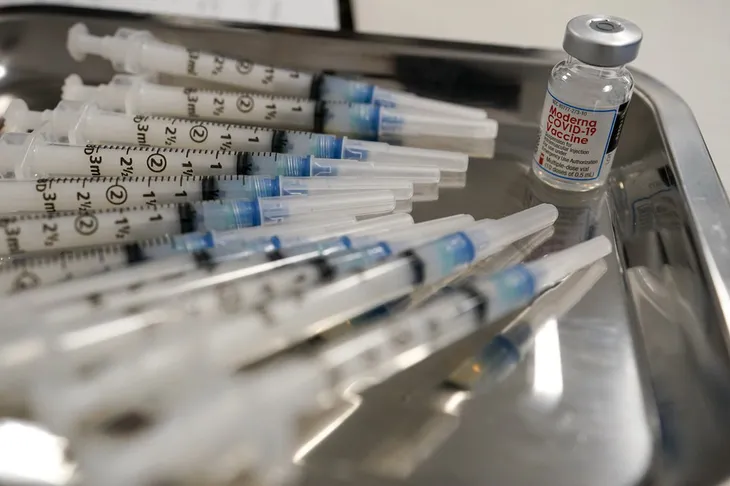 Mỹ: Vaccine COVID-19 của Moderna hiệu quả và an toàn cho trẻ em - Ảnh 1.