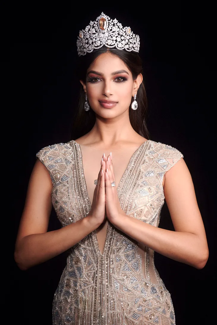 Miss Universe 2021 tham dự Chung kết Hoa hậu Hoàn vũ Việt Nam 2022 - Ảnh 1. Miss Universe 2021 tham dự Chung kết Hoa hậu Hoàn vũ Việt Nam 2022 - Ảnh 1.