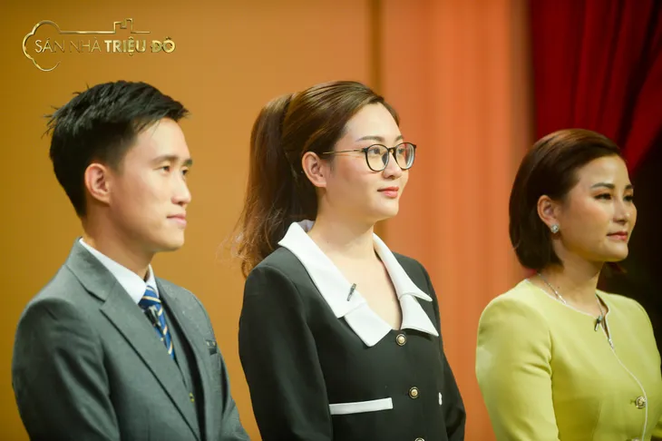 Săn nhà triệu đô: Nữ môi giới xinh đẹp giành tấm vé đặc cách vào Chung kết - Ảnh 3. Săn nhà triệu đô: Nữ môi giới xinh đẹp giành tấm vé đặc cách vào Chung kết - Ảnh 3.