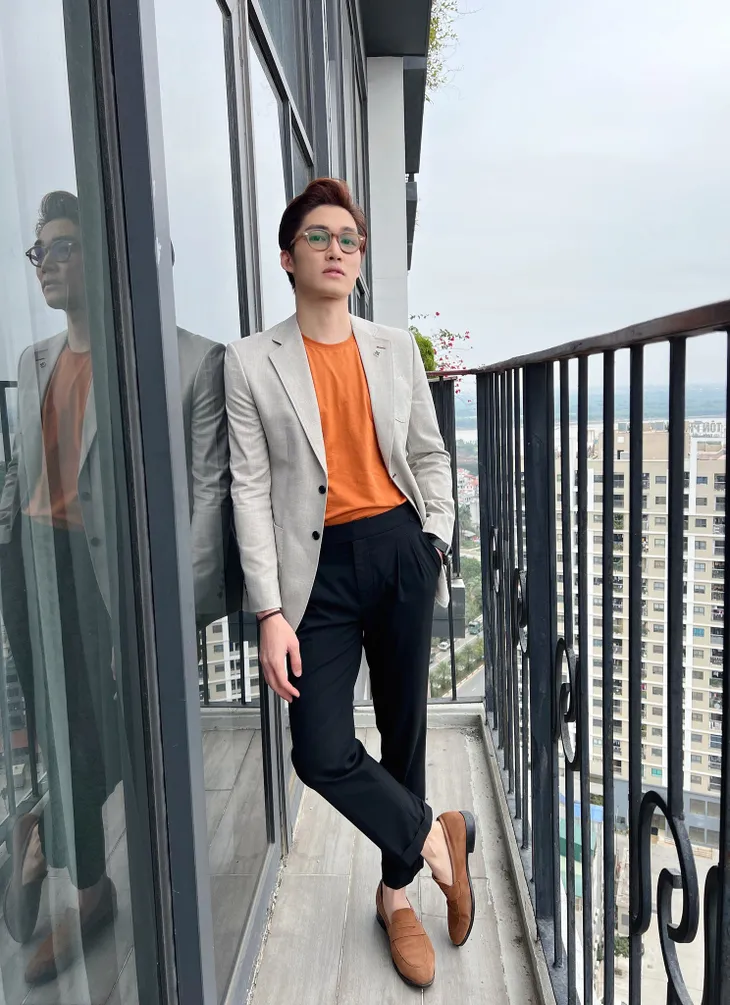 Đình Tú lên đồ lụi tim trong Thương ngày nắng về phần 2 - Ảnh 7. Đình Tú lên đồ lụi tim trong Thương ngày nắng về phần 2 - Ảnh 7.