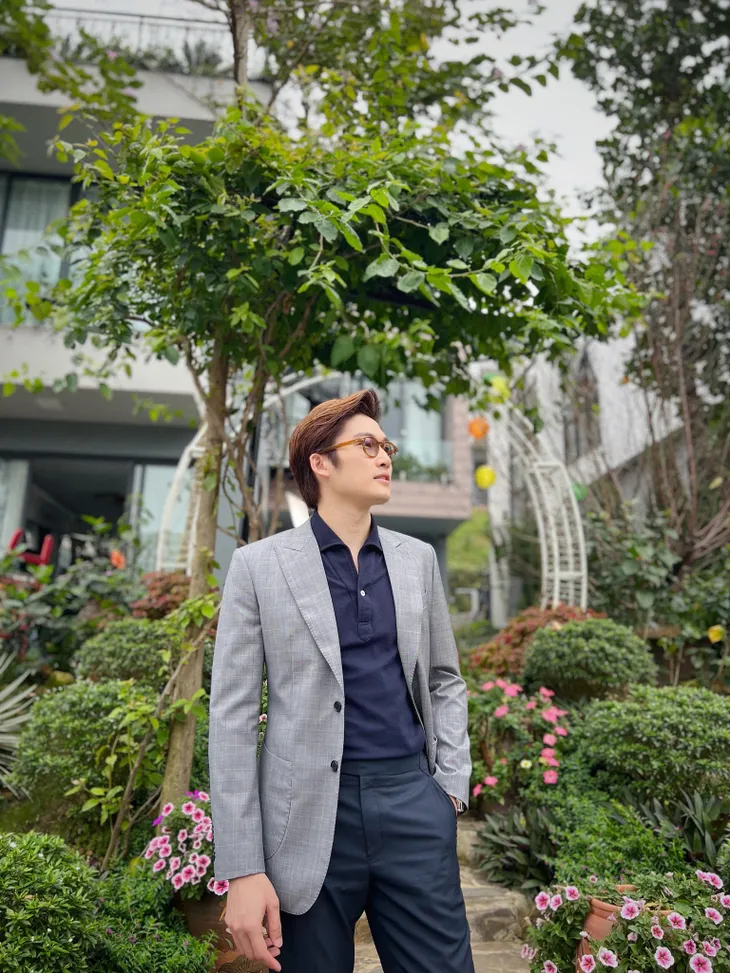 Đình Tú lên đồ lụi tim trong Thương ngày nắng về phần 2 - Ảnh 8. Đình Tú lên đồ lụi tim trong Thương ngày nắng về phần 2 - Ảnh 8.
