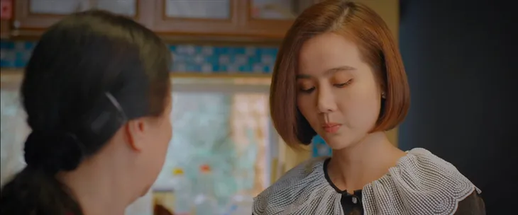Thương ngày nắng về 2 - Tập 31: Bà Nga khuyên Vân Trang nên rút ngắn khoảng cách với mẹ đẻ - Ảnh 3. Thương ngày nắng về 2 - Tập 31: Bà Nga khuyên Vân Trang nên rút ngắn khoảng cách với mẹ đẻ - Ảnh 3.