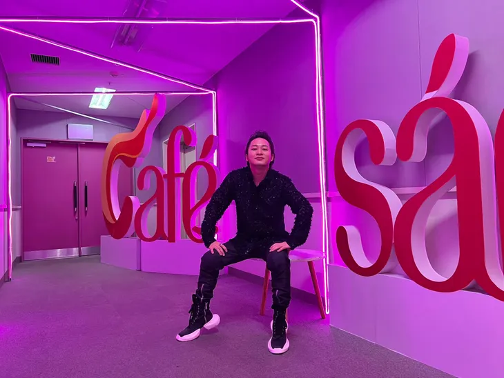 Tùng Dương: Hé lộ về liveshow kỷ niệm 20 năm ca hát quy mô nhất - Ảnh 2. Tùng Dương: Hé lộ về liveshow kỷ niệm 20 năm ca hát quy mô nhất - Ảnh 2.