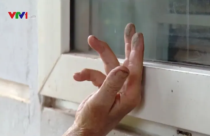 Bãi vật liệu trái phép ngang nhiên hoạt động, người dân kêu khóc vì bụi - Ảnh 2. Bãi vật liệu trái phép ngang nhiên hoạt động, người dân kêu khóc vì bụi - Ảnh 2.