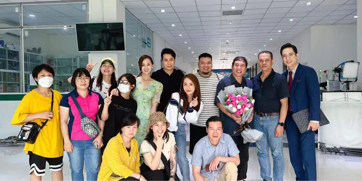 Diễn viên Việt tuần qua: Hồng Đăng tiết lộ my love, Huyền Lizzie mừng tuổi 33 - Ảnh 12. Diễn viên Việt tuần qua: Hồng Đăng tiết lộ my love, Huyền Lizzie mừng tuổi 33 - Ảnh 12.