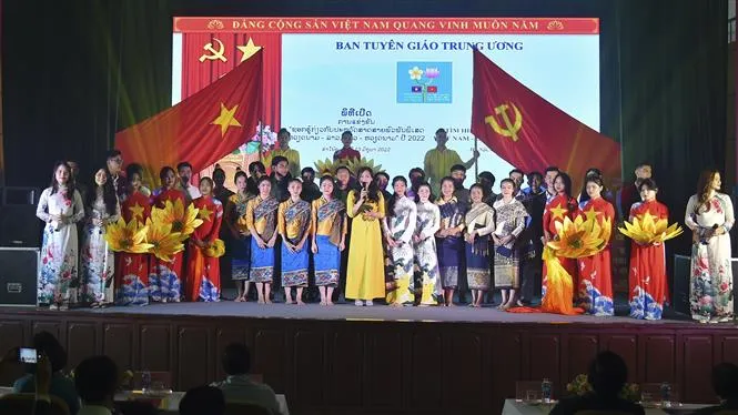 Thi tìm hiểu lịch sử Quan hệ đặc biệt Việt Nam - Lào - Ảnh 4. Thi tìm hiểu lịch sử Quan hệ đặc biệt Việt Nam - Lào - Ảnh 4.