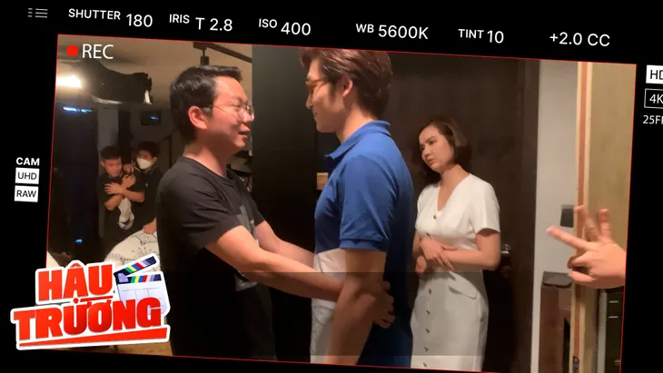 Đình Tú bị chê kém tắm khi đạo diễn phải thị phạm cảnh ôm Huyền Lizzie - Ảnh 5. Đình Tú bị chê kém tắm khi đạo diễn phải thị phạm cảnh ôm Huyền Lizzie - Ảnh 5.