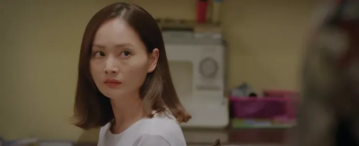 Thương ngày nắng về 2 - Tập 32: Thầy Phong cầm tay khiến tim Vân Vân loạn nhịp - Ảnh 8. Thương ngày nắng về 2 - Tập 32: Thầy Phong cầm tay khiến tim Vân Vân loạn nhịp - Ảnh 8.