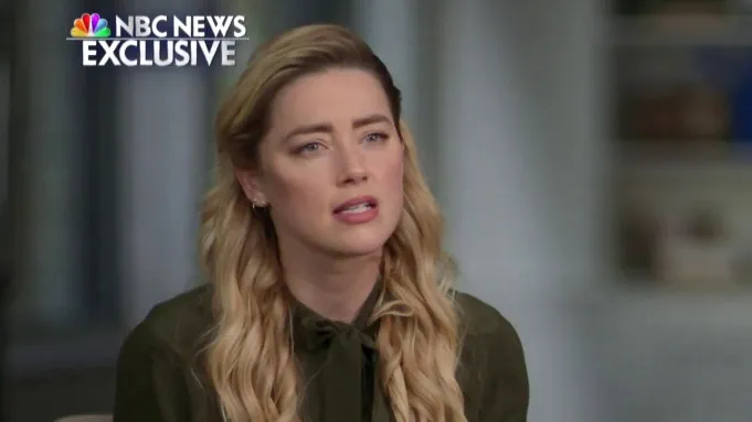 Amber Heard nói vẫn yêu Johnny Depp - Ảnh 1. Amber Heard nói vẫn yêu Johnny Depp - Ảnh 1.