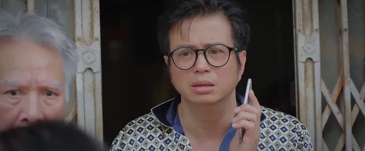 Thương ngày nắng về 2 - Tập 33: Trang khóc nức nở nhận mẹ ruột, sóng gió chuẩn bị ập tới? - Ảnh 27. Thương ngày nắng về 2 - Tập 33: Trang khóc nức nở nhận mẹ ruột, sóng gió chuẩn bị ập tới? - Ảnh 27.