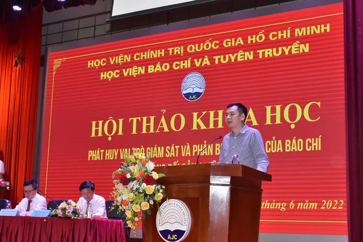 Phát huy vai trò giám sát và phản biện xã hội của báo chí - Ảnh 2. Phát huy vai trò giám sát và phản biện xã hội của báo chí - Ảnh 2.