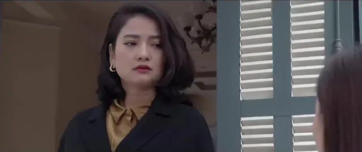 Chồng cũ, vợ cũ, người yêu cũ - Tập 16: Giang bị vợ cũ của Việt trách móc chuyện của Mai Anh - Ảnh 6. Chồng cũ, vợ cũ, người yêu cũ - Tập 16: Giang bị vợ cũ của Việt trách móc chuyện của Mai Anh - Ảnh 6.