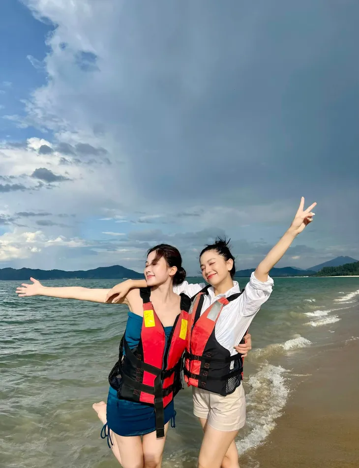 Hồng Diễm tái ngộ con gái Cả một đời ân oán - Ảnh 10. Hồng Diễm tái ngộ con gái Cả một đời ân oán - Ảnh 10.
