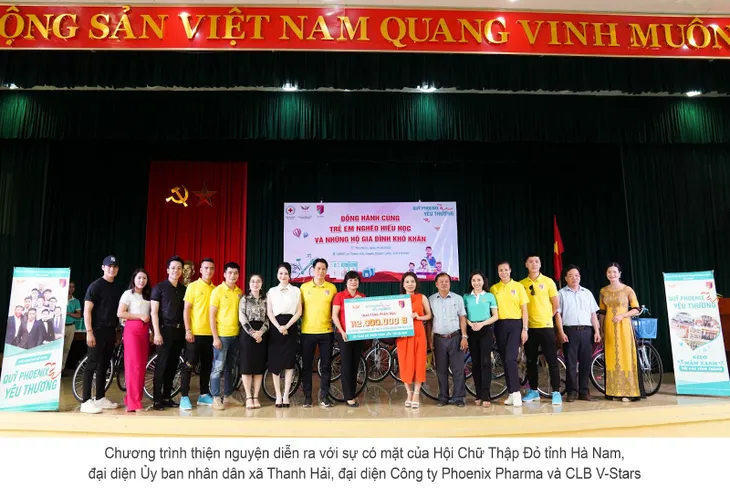 “Quỹ Phoenix yêu thương” đồng hành cùng CLB V-Stars trong hành trình thiện nguyện - Ảnh 1.