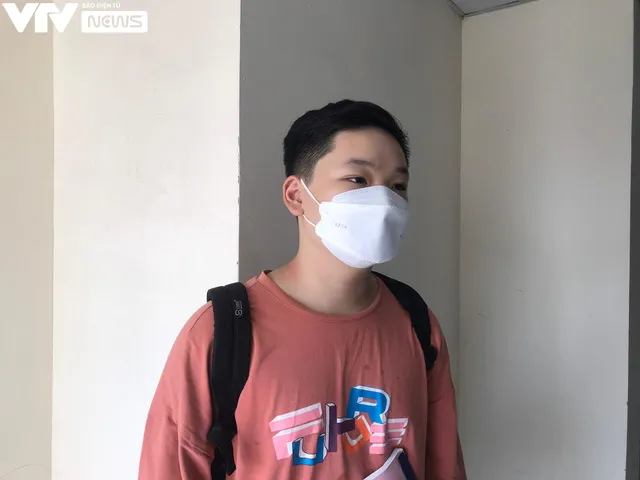 Thí sinh nói gì về đề thi Ngữ Văn vào lớp 10 Hà Nội? - Ảnh 8. Thí sinh nói gì về đề thi Ngữ Văn vào lớp 10 Hà Nội? - Ảnh 8.