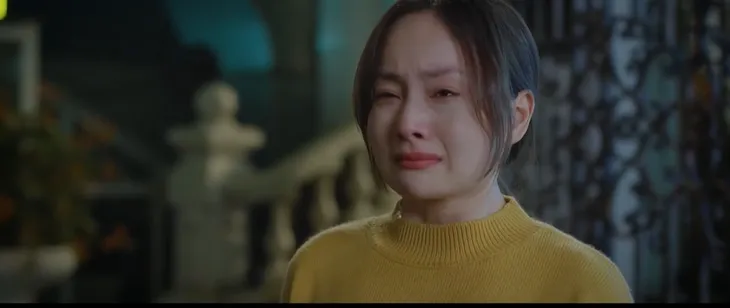 Thương ngày nắng về 2 - Tập 27: Bị sếp mới ép đi khách, Khánh uất ức trách ông trời không có mắt - Ảnh 3. Thương ngày nắng về 2 - Tập 27: Bị sếp mới ép đi khách, Khánh uất ức trách ông trời không có mắt - Ảnh 3.