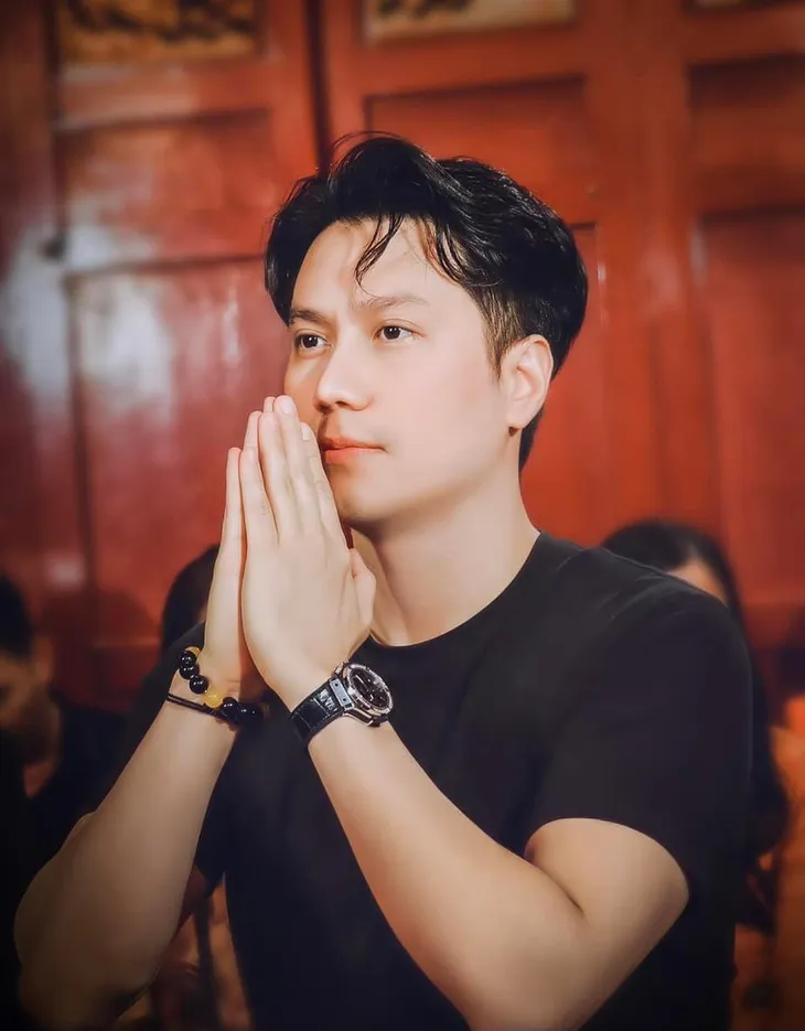 Diễn viên Việt tuần qua: Anh Đào khoe eo thon, Việt Hoa cực lạ lẫm - Ảnh 9. Diễn viên Việt tuần qua: Anh Đào khoe eo thon, Việt Hoa cực lạ lẫm - Ảnh 9.