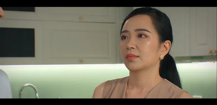 Lối nhỏ vào đời - Tập 9: Đến ngày giỗ vợ, ông Thành thui thủi ăn cơm một mình - Ảnh 13. Lối nhỏ vào đời - Tập 9: Đến ngày giỗ vợ, ông Thành thui thủi ăn cơm một mình - Ảnh 13.