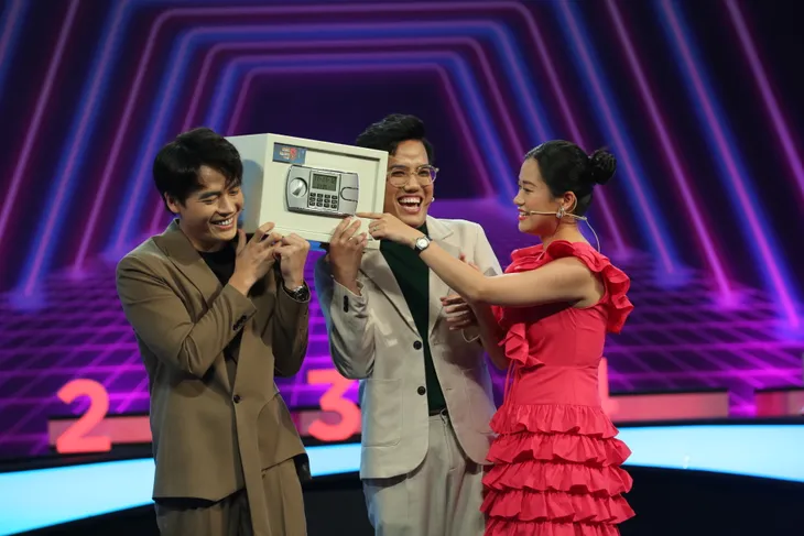 Võ Tấn Phát - Duy Khương hụt hẫng vì mất tiền dù đã thắng 4 vòng liên tục - Ảnh 3. Võ Tấn Phát - Duy Khương hụt hẫng vì mất tiền dù đã thắng 4 vòng liên tục - Ảnh 3.